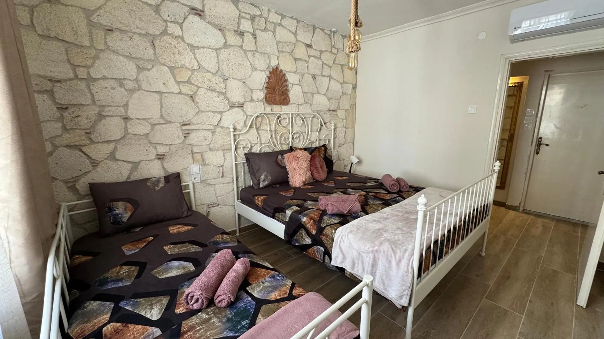 Stone Apartment 3 Thessaloniki